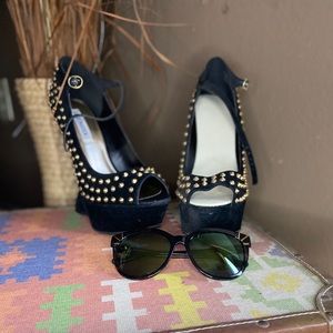 BRAND NEW - Steve Madden Wedges